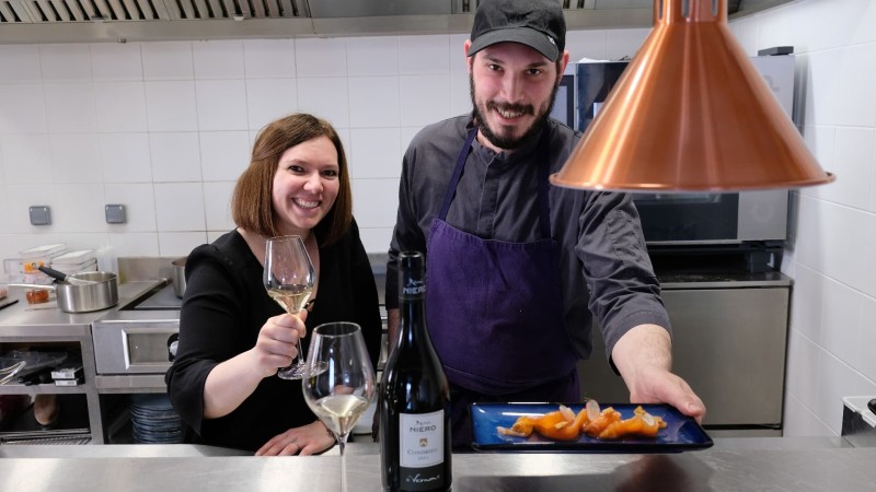 Truite confite aux agrumes sur un Condrieu Vernon 2021